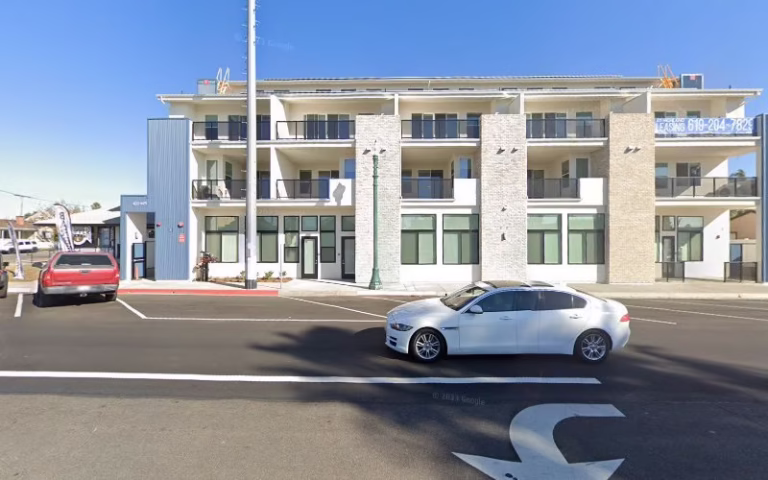 246550 roofing guys 1 768x480