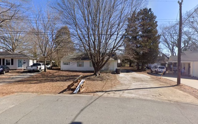 247184 shelton roofing guttering works 768x480