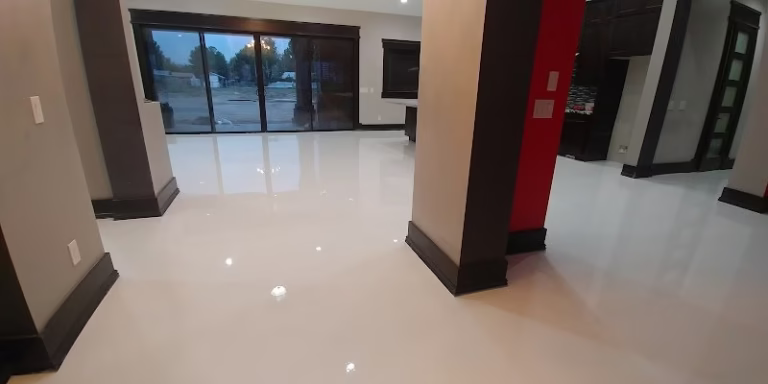 248327 modern concrete floors 768x384