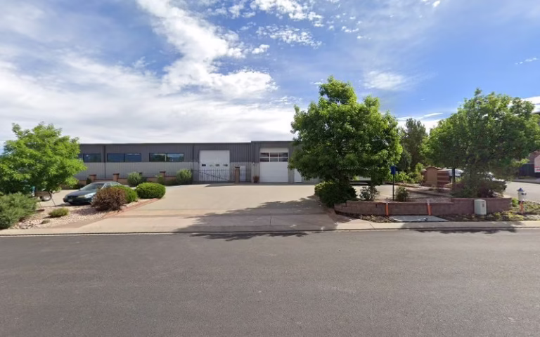 248619 silver and blue concrete 768x480