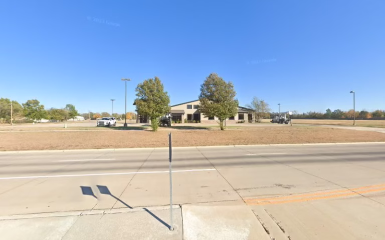 249368 esquivel concrete and tree 768x480