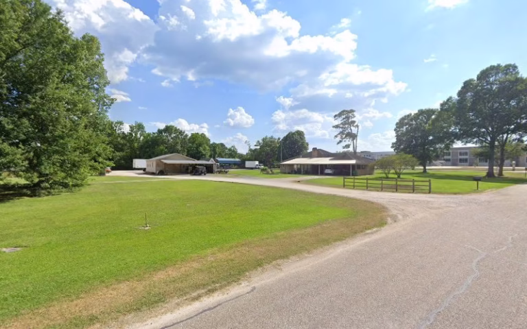 250478 superior millworks 768x480