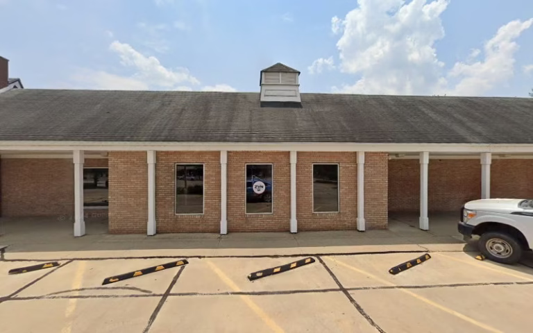 250774 granite creek cabinetry 768x480