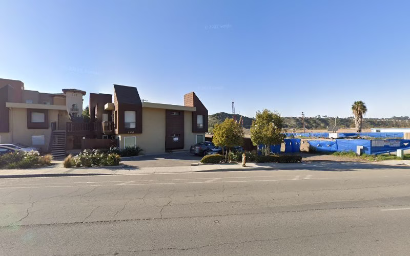 255480 colins emergency roofers