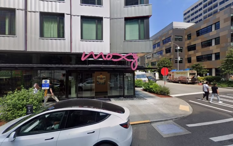 256508 seattle roofing contractors 1 768x480