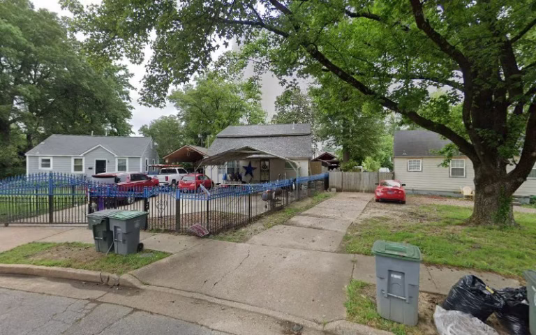 257455 apple roofing 768x480