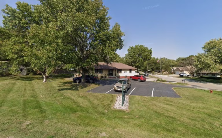 258372 hometown roofing 768x480