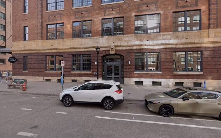 258851 studio bv 768x480