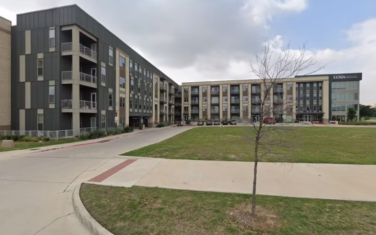 260232 divine staging and redesign llc 768x480