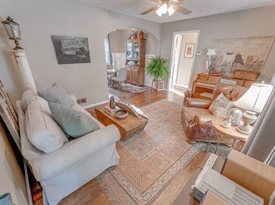 260285 nodding goat home