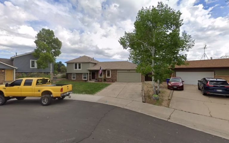 262542 distinctive spray foam 768x480