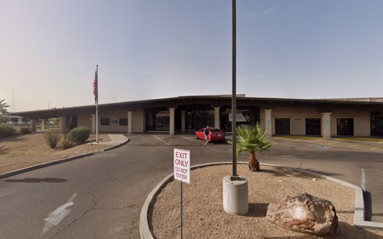 266694 signature kitchen and bath 768x480