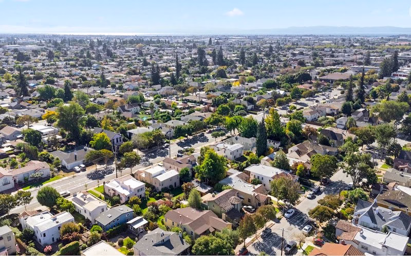 270076 hayward property management inc