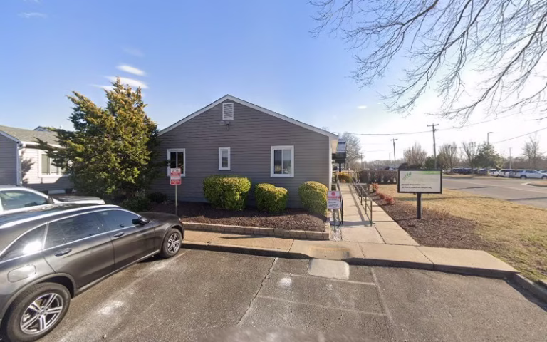 270352 premier residential llc property management 768x480