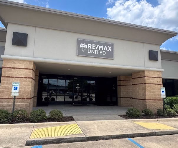 271968 remax united property management