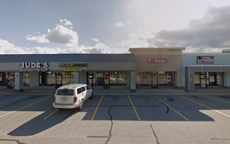 272213 porchlamp property management