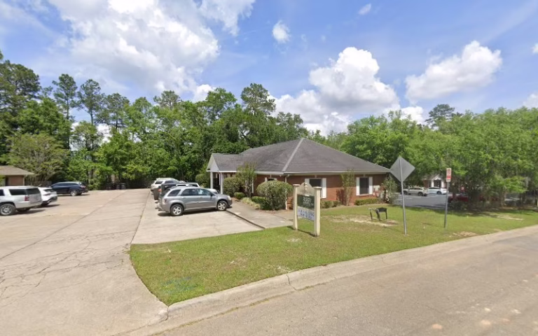 272645 burt reynolds hall 1 768x480