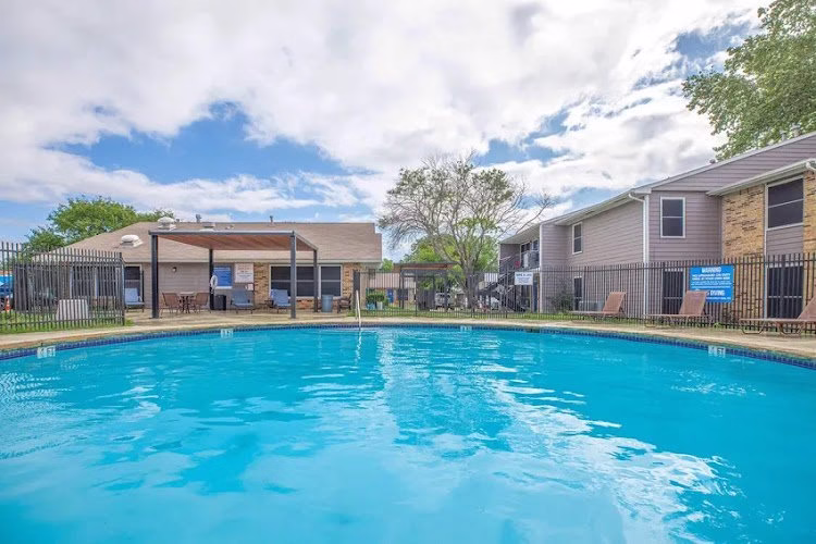 272682 cottonwood park village