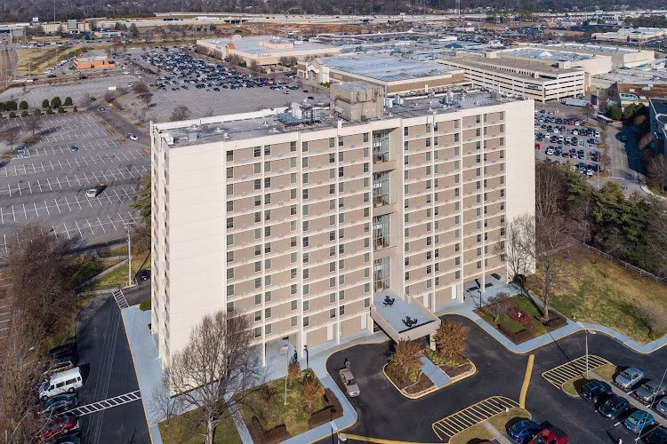 272889 lhp capital llc