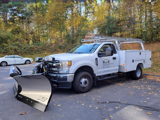 273012 r r realty management llc