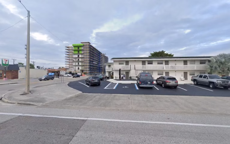 273350 parker house prop management 768x480