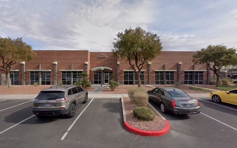 273680 maid it cleaning 768x480