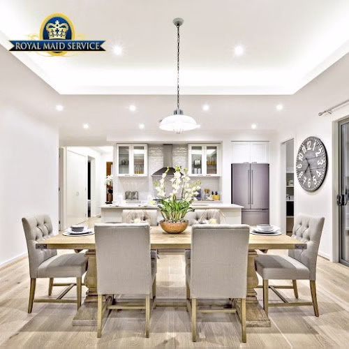 274368 royal maid service