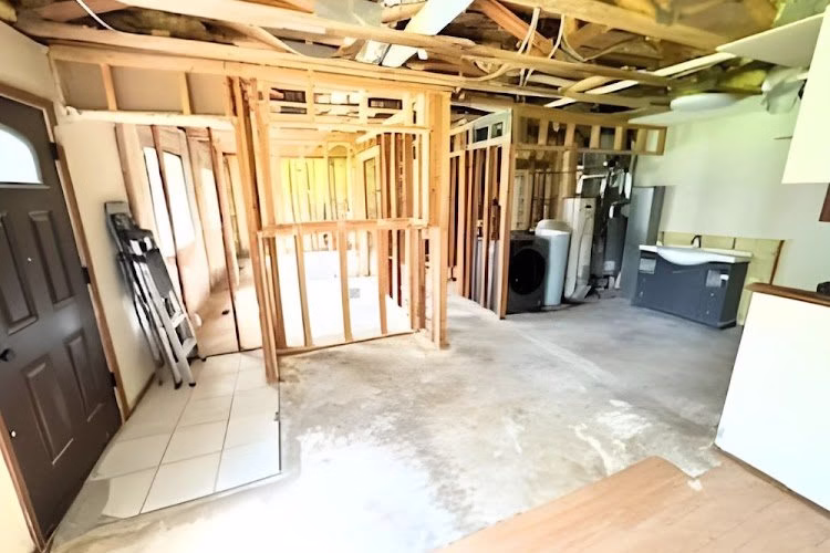 275621 first response restoration water damage minneapolis specialist