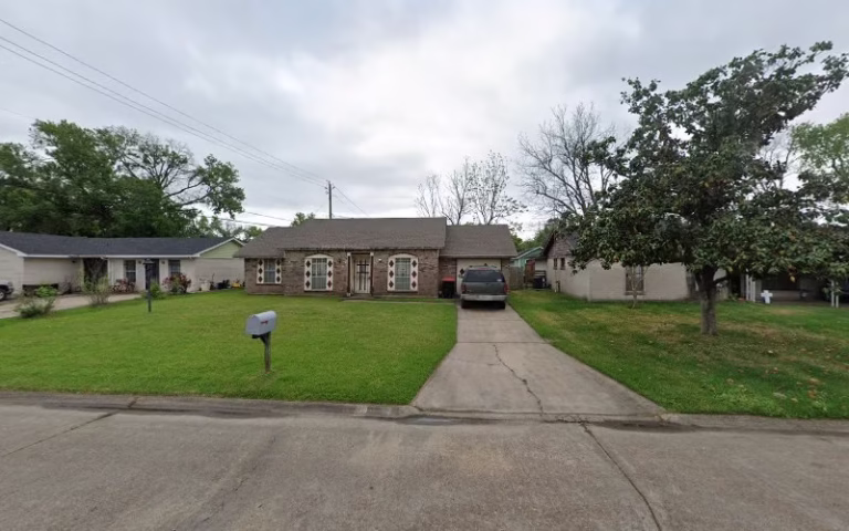 278548 sandy lawn care 1 768x480