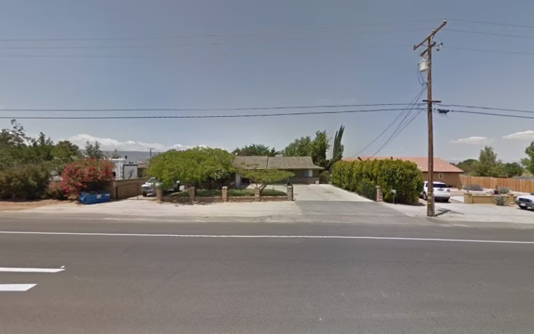 281735 g t custom tile stone 1 768x480