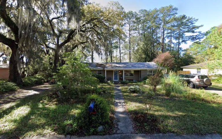 281923 cornermen custom tile 768x480