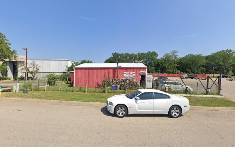 282241 liberty tree lawn landscaping 768x480