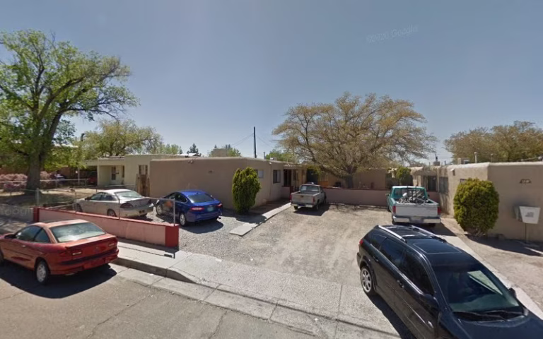 287871 reynas house cleaning 1 768x480