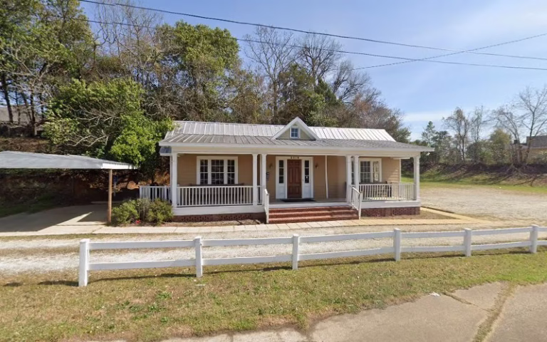 301010 hinton construction 768x480