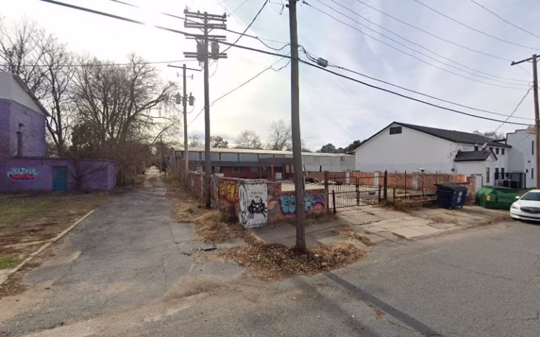 301119 ironwood log home restoration 768x480