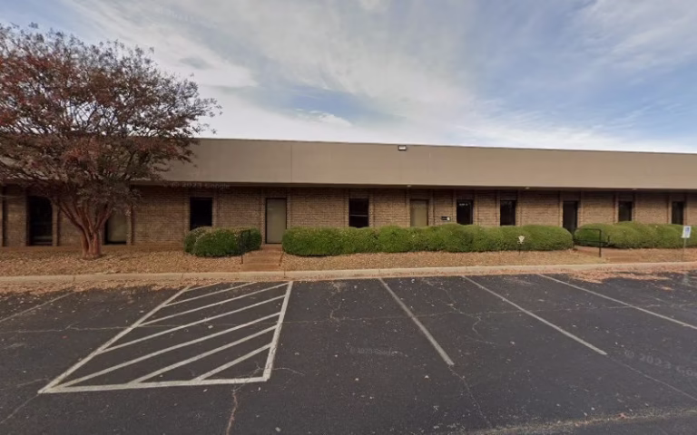 301387 robins morton 768x480