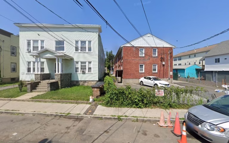 303061 pires painting llc 768x480