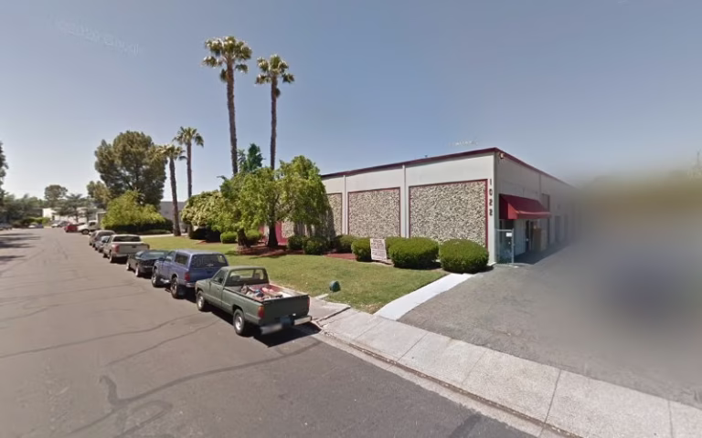 303126 new look painting decorating 1 768x480