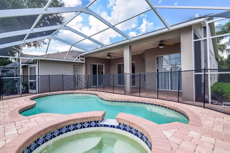 303924 invitation homes 3