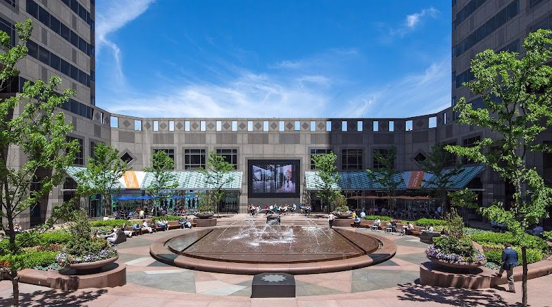 304177 one commerce square