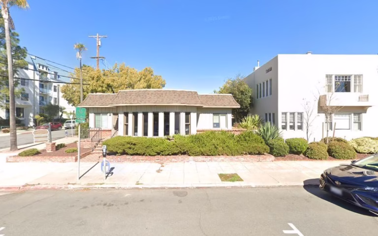 304394 8 west property management 768x480