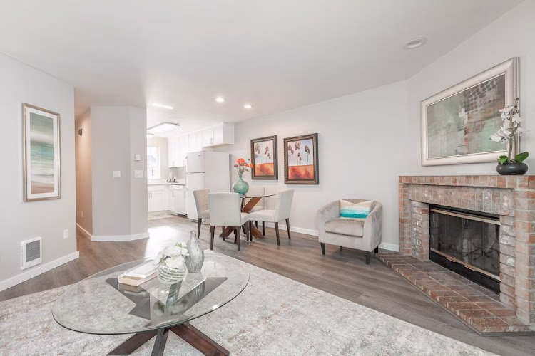 305582 prospector property management