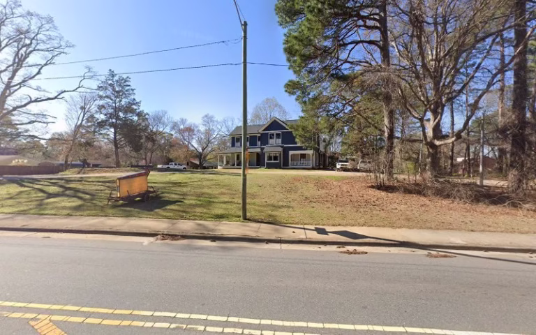 305666 hive 2 768x480