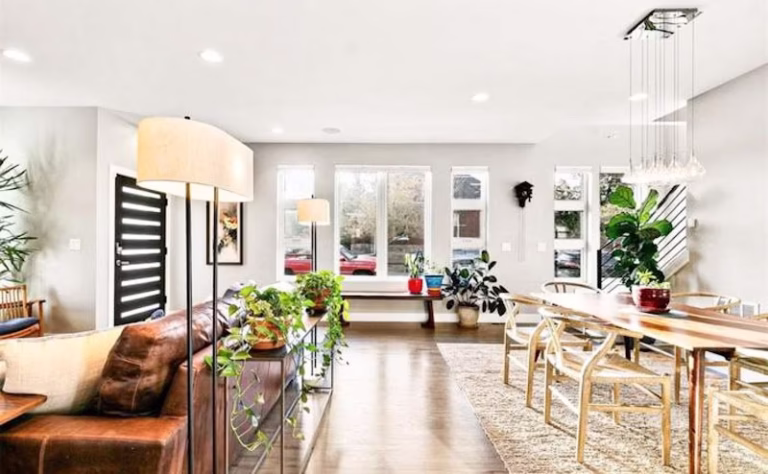 305779 lark co 768x474