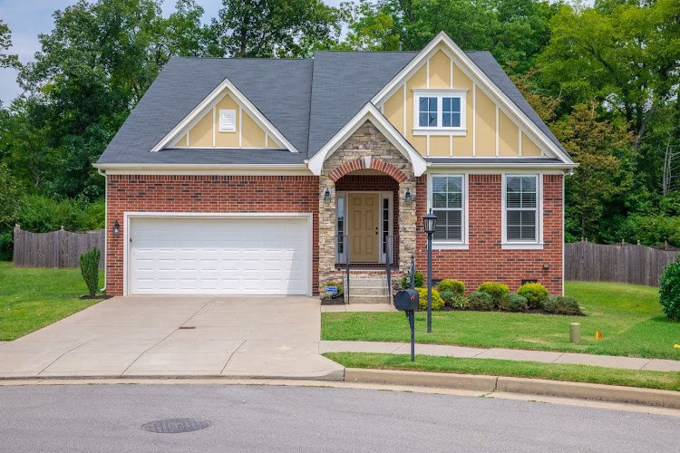 306021 coming home to nashville llc