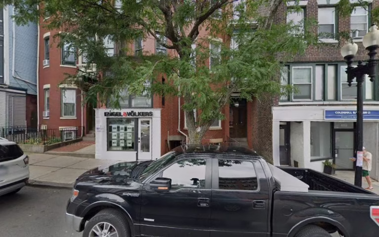 306443 meridian realty group 768x480