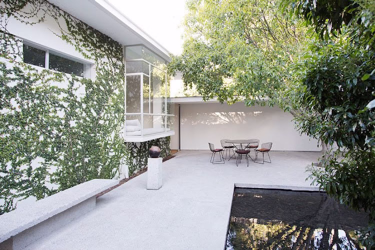 306458 platinum realty group