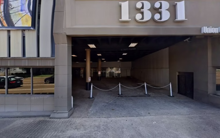 306933 reliance property management 768x480