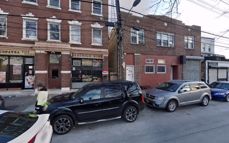 308078 r r house painting 768x480