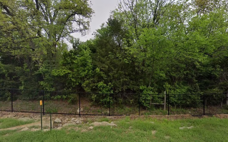 310060 bobs tree service 768x480